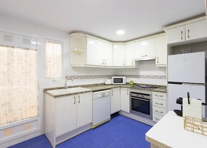 Puerto I Con Piscina Privada Апартаменты *